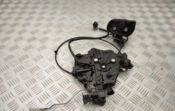 Volkswagen Transporter - Caravelle T5 Sliding door lock 7H0843653EA 2K0843603 7H0843603