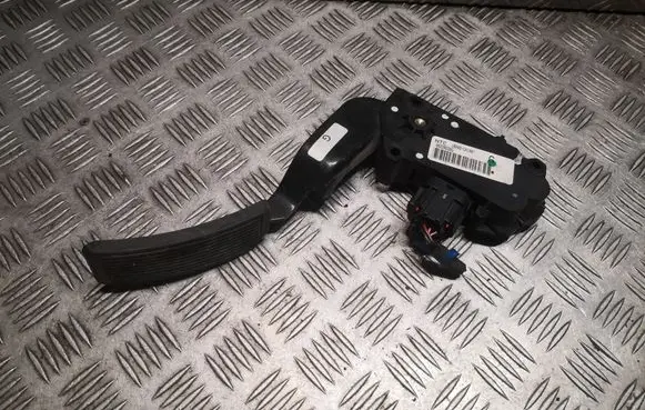 Nissan Murano Z50 Accelerator throttle pedal 18002CA100