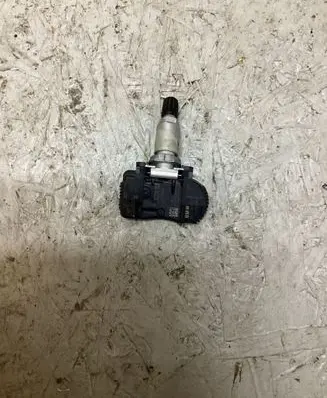 BMW 3 F30 F35 F31 Tire pressure sensor 70735510 37361570