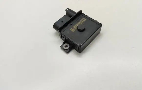 BMW 5 F10 F11 Glow plug pre-heat relay 859172401 E2110022352