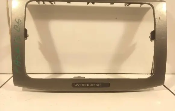 Volkswagen PASSAT B6 Radio/GPS head unit trim 3C0858069M