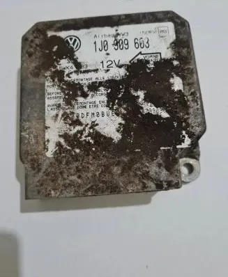 Volkswagen PASSAT B5 Airbag control unit/module 1J0909603