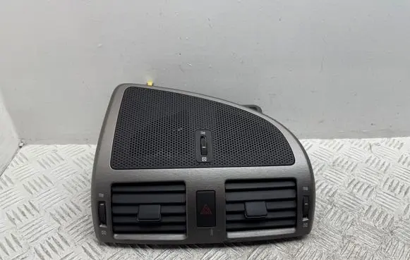 Toyota Avensis T270 Dash center air vent grill 5567005130 5567005090 5567005110