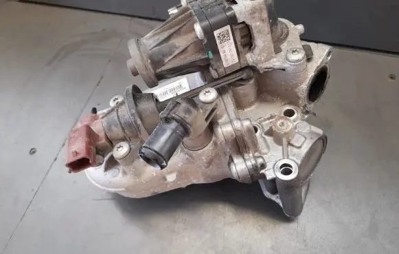 Opel Corsa D EGR thermostat 