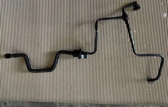 Volkswagen Jetta VI Vacuum line/pipe/hose 03F133366B