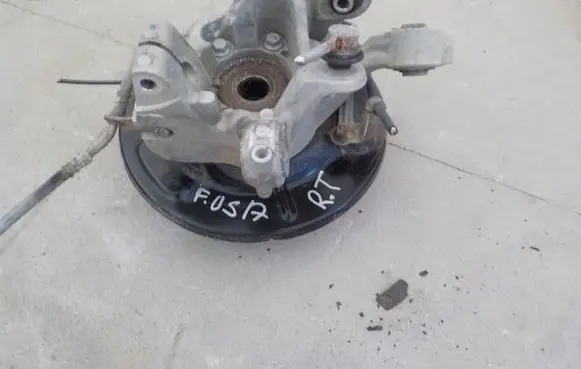 Subaru Forester SJ Rear wheel hub spindle/knuckle 9u7777788