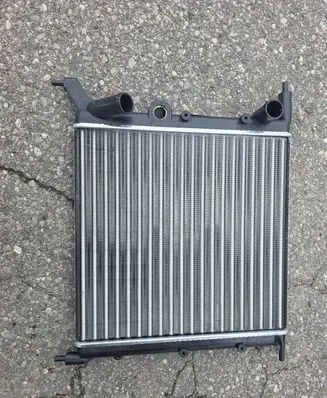 Renault Clio II Coolant radiator 0000402 639261