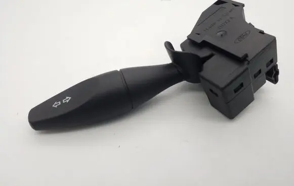 Ford Focus Indicator stalk 98AG13335AG