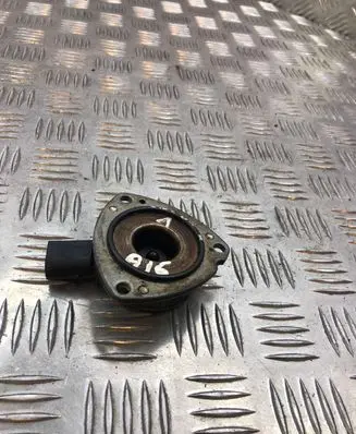 Mercedes-Benz C W203 Camshaft vanos timing valve A2710510177