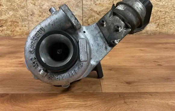 Opel Insignia A Turbo 55570748 7861371 EV05197P