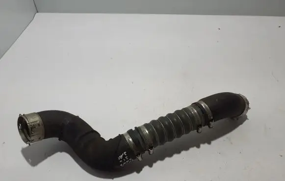 Ford Ranger Intercooler hose/pipe JB3G6F073AD