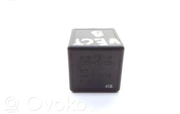 Opel Vectra B Other relay 90464760 V23134K52X220