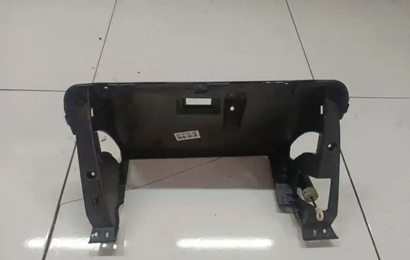 Hyundai Santa Fe Glove box