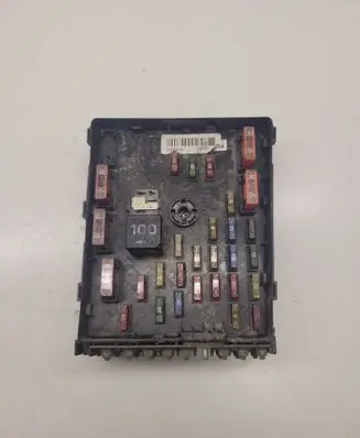 Volkswagen PASSAT B6 Fuse module 3C0937125