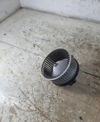 Mazda 3 I Heater fan/blower 3940000270