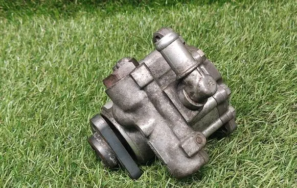 Audi A6 S6 C6 4F Power steering pump 4F0145155E