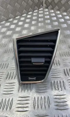 Audi Q5 SQ5 Dashboard side air vent grill/cover trim 8R2820901D 8R2820901
