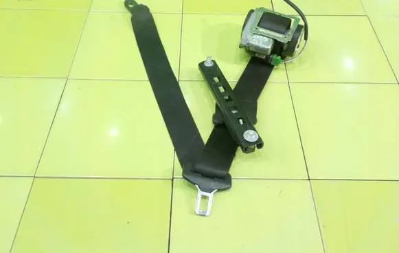 Mercedes-Benz Sprinter W906 Front seatbelt 601384300 BEZPIECZENSTWA