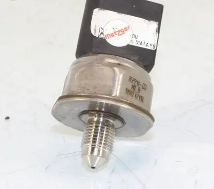 Fuel pressure sensor