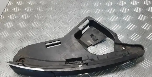Volvo XC60 Headlight/headlamp mounting bracket 30763434