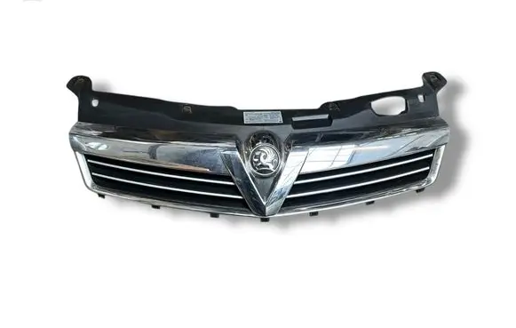 Opel Astra H Front grill 13225791