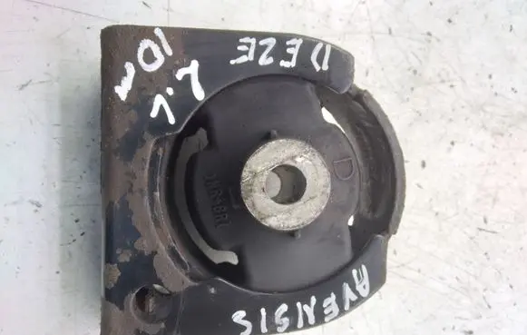 Toyota Avensis T270 Gearbox mount