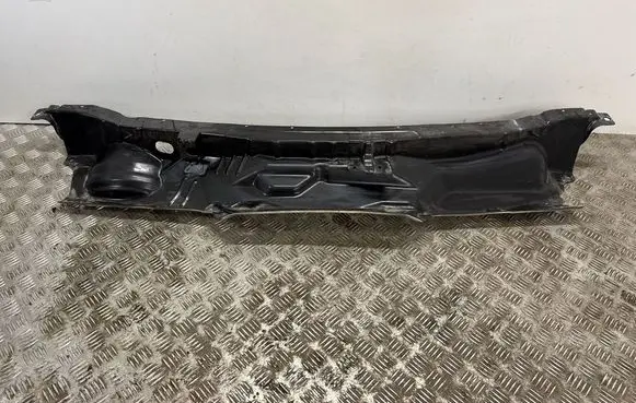Chevrolet Camaro Wiper trim 84261404 23105892 84247300