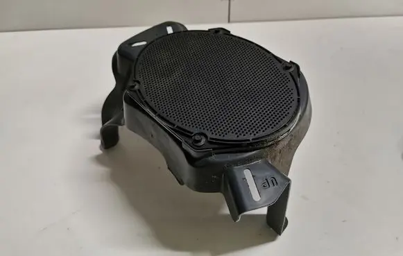 Ford Mustang V Front door speaker 7U5T18808CA