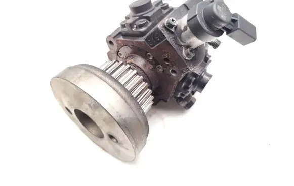 Audi Q7 4L Fuel injection high pressure pump 059130755S 0445010154