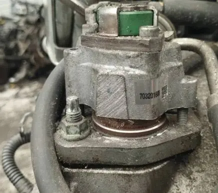 Lexus GS 300 350 430 450H EGR valve 703201688