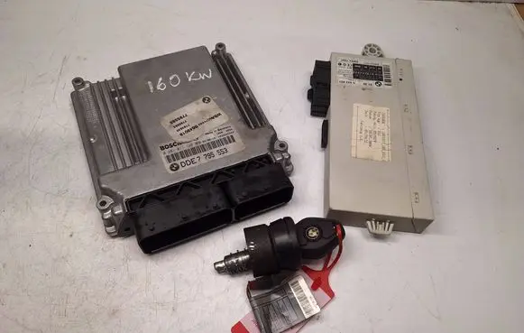BMW 5 E60 E61 Engine ECU kit and lock set 7795553 13617795553 0281011120