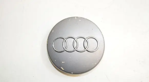 Audi A6 S6 C5 4B Original wheel cap 8D0601170