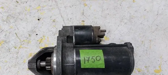 Mercedes-Benz Vito Viano W639 Starter motor 0051511301 D7R28 695JF