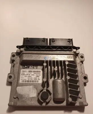 Ford Mondeo MK V Engine control unit/module 28521068 DS7112B684XB FS7A12A650DNG