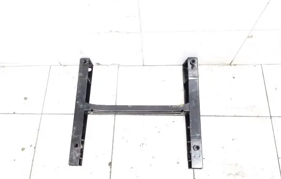 Volkswagen Caddy Driver seat console base 2K0811033E