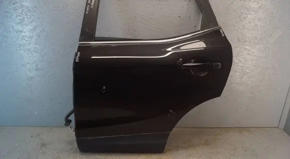 Nissan Qashqai Rear door