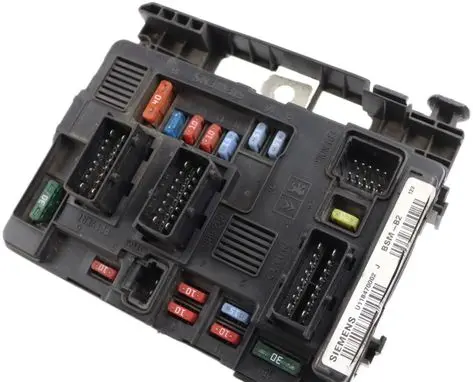Citroen C3 Fuse module 9650618580 U118470002J BSMB2
