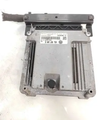Volkswagen PASSAT B6 Engine control unit/module 03L907309B 1039S28824 0281015131