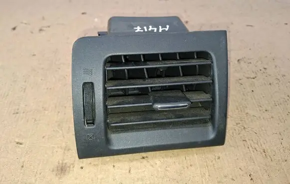 Subaru XV I Dashboard side air vent grill/cover trim 66110FJ020 Z80S
