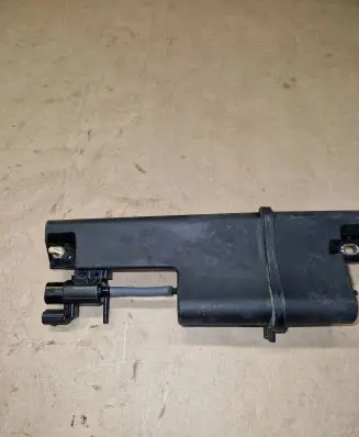 Vacuum air tank