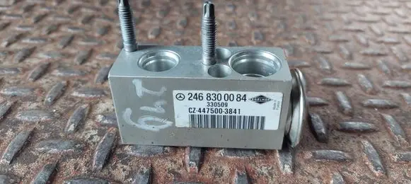 Mercedes-Benz CLA C117 X117 W117 Air conditioning (A/C) expansion valve 2468300084 A2468300084