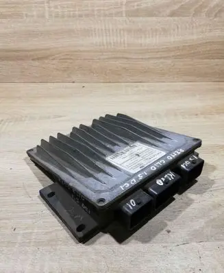 Renault Clio II Engine control unit/module ECU HOM8200129063