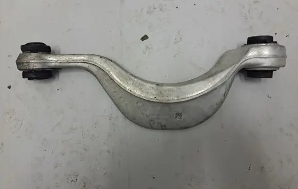 BMW X5 G05 Rear upper control arm/wishbone 6878022