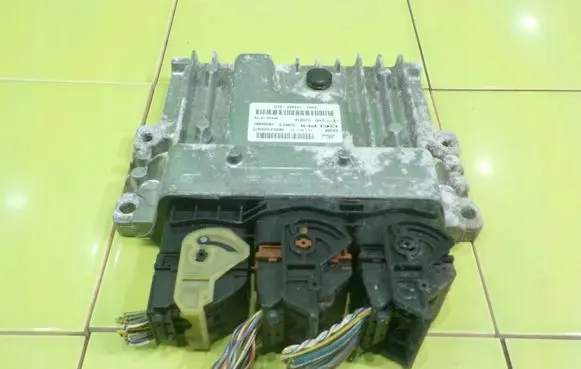 Ford Grand C-MAX Engine control unit/module BV6112A650AED