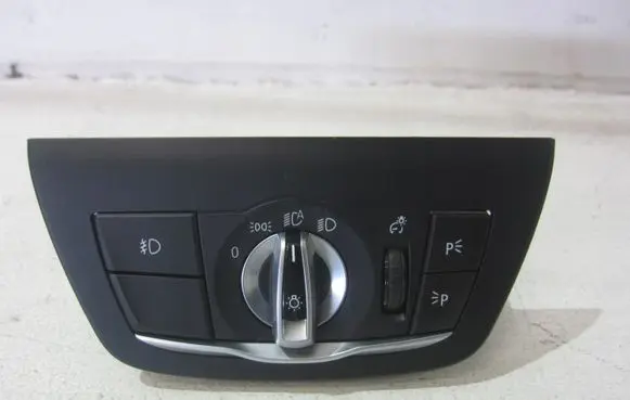 BMW X3 G01 Light switch 6995031