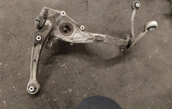 Audi A6 S6 C7 4G Front wheel hub spindle knuckle 8K0407257