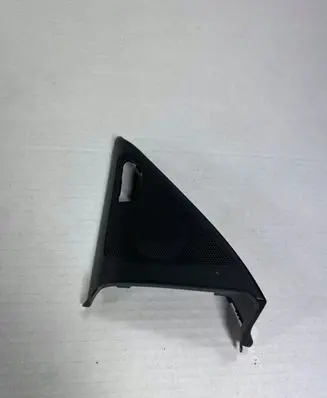 Audi Q3 8U Side speaker trim/cover 8U1035423