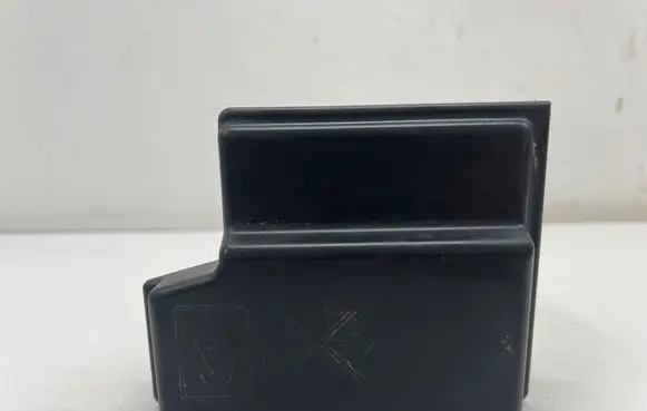 Renault Captur II Fuse box set 252361535R