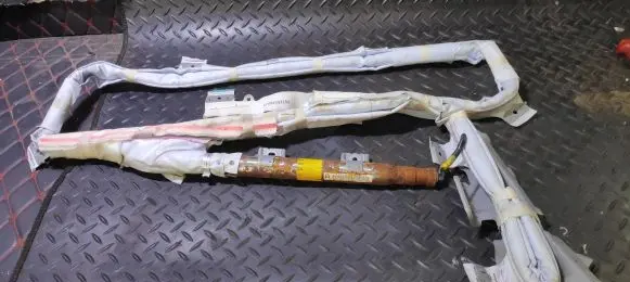 Toyota Prius (XW10) Roof airbag