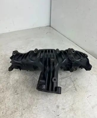 Volkswagen Transporter - Caravelle T5 Intake manifold 03L129711P